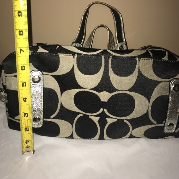 Authentic coach poppy bag! Black/silver! EUC! - Picture 4 of 16